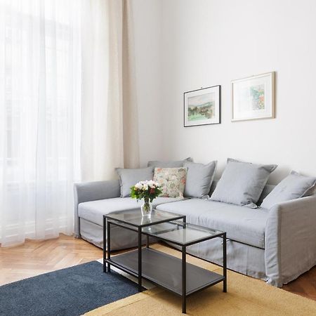 Апартаменты Cozy In The Heart Of Zagreb - H Экстерьер фото
